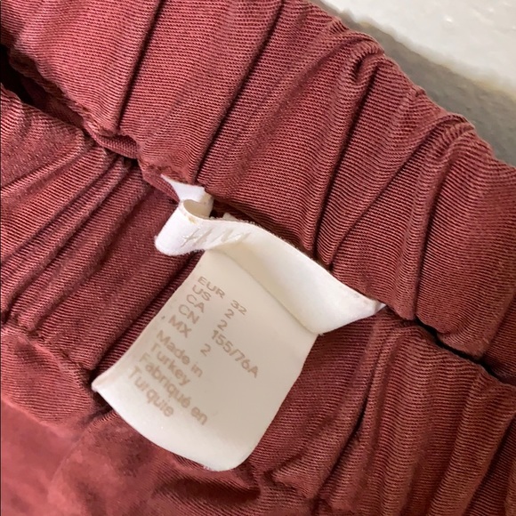 Off the shoulder maroon top - Picture 3 of 3